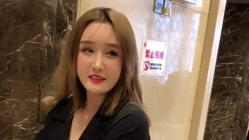 网红妹剪刀手,揭秘网络红人的魅力瞬间 第2张 网红妹剪刀手,揭秘网络红人的魅力瞬间 第2张