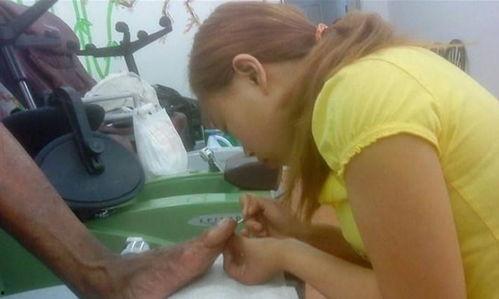 网红妹剪刀手,揭秘网络红人的魅力瞬间 第3张 网红妹剪刀手,揭秘网络红人的魅力瞬间 第3张